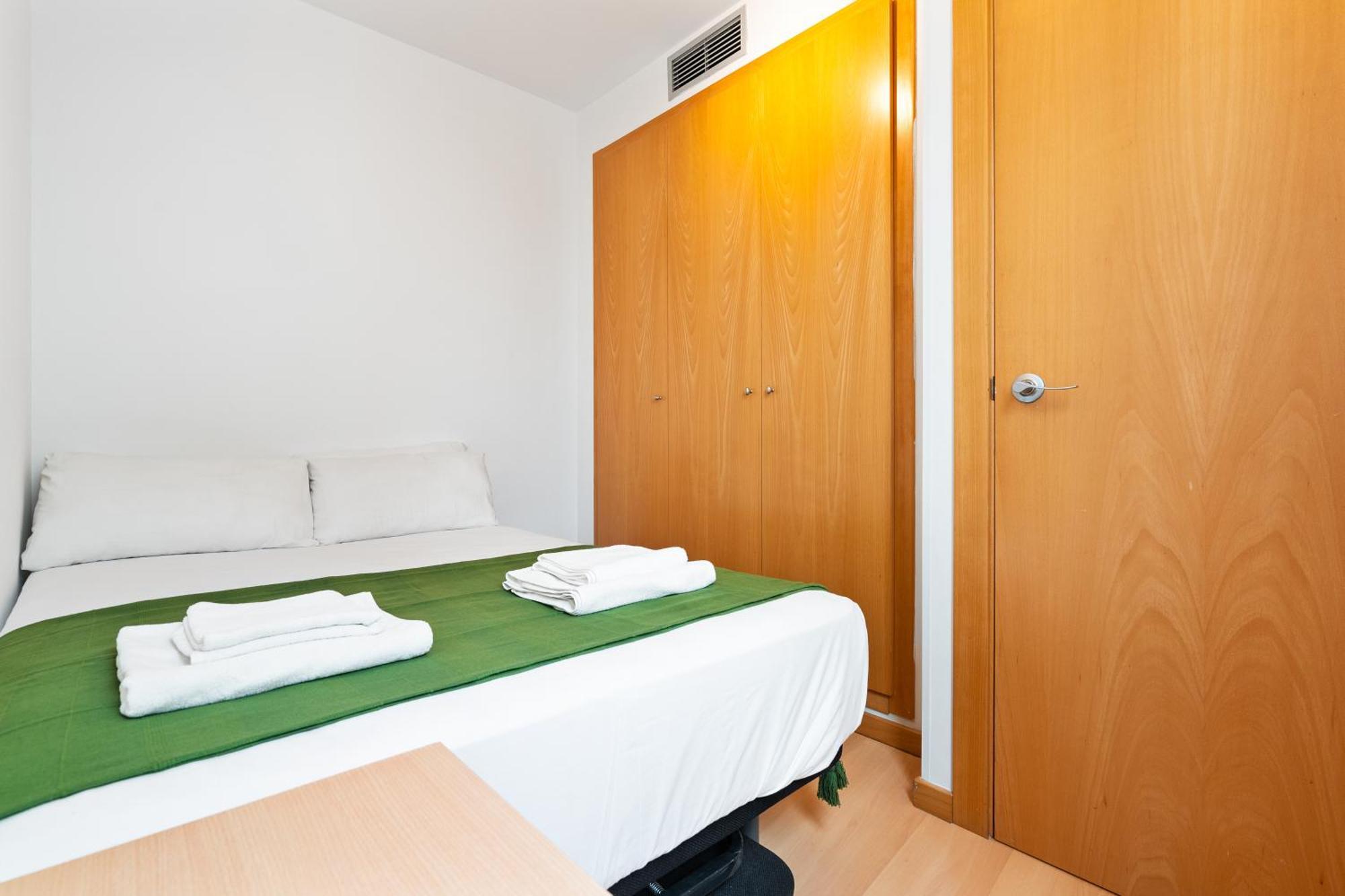 Ferienwohnung Fridays Flats Bright & Breezy Barcelona Exterior foto